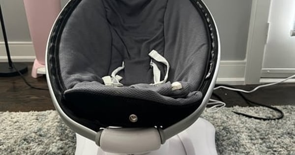 4moms mamaRoo Baby Swing Bouncer - Black/Grey