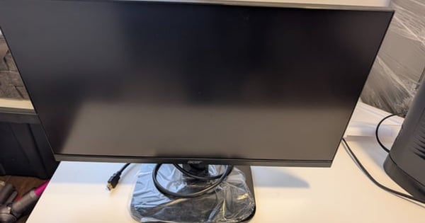 Acer K242HL 24" LCD Monitor with Stand