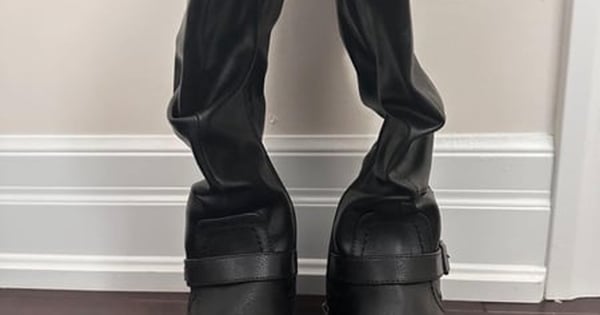 Black Leather Tall Riding Boots with Buckle Straps